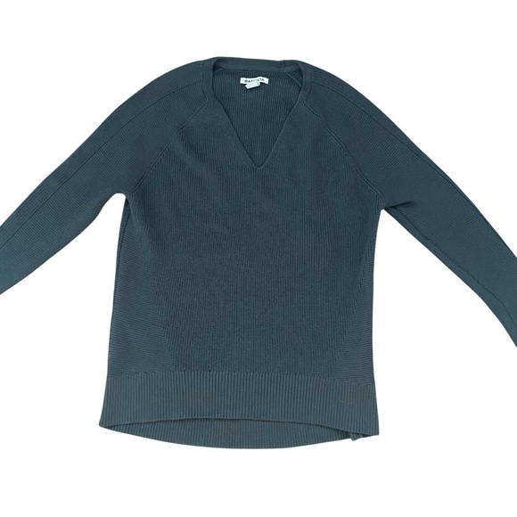 ATHLETA Women’s Hanover Refined VNeck Sweater Size XS Merino Wool Charcoal Grey - Picture 15 of 15